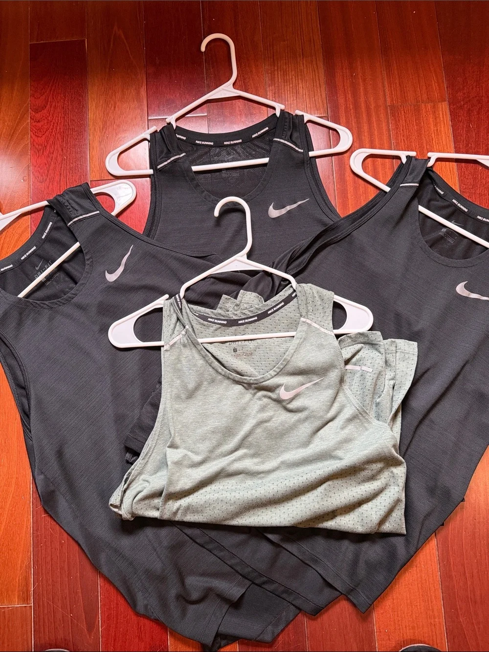 Nike men’s Athletic Tank Tops - Black & Light Green - Picture 1 of 1